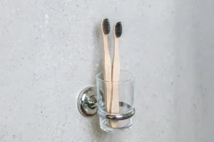 2100 Glass Tumbler & Holder (2132) - LiquidRed